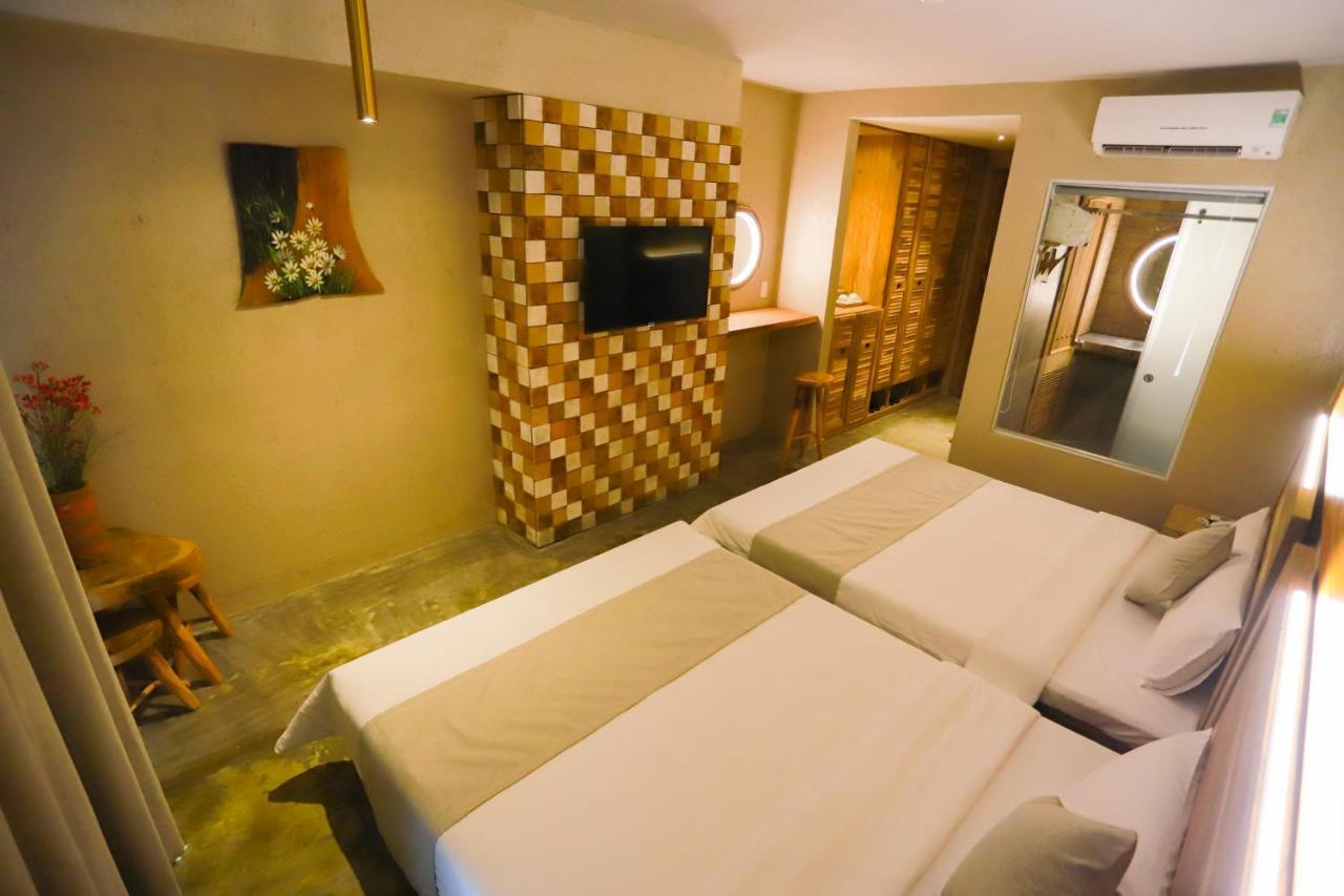 Rustic Hotel Quy Nhon Powered By Aston 外观 照片
