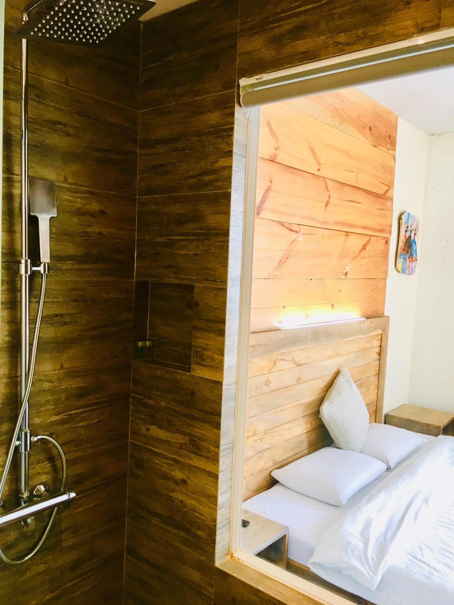 Rustic Hotel Quy Nhon Powered By Aston 外观 照片